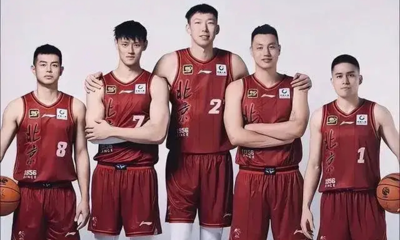 北京队险胜广州，赛场气氛火爆