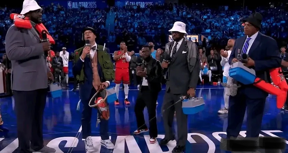 前NBA球员在探班周边比赛