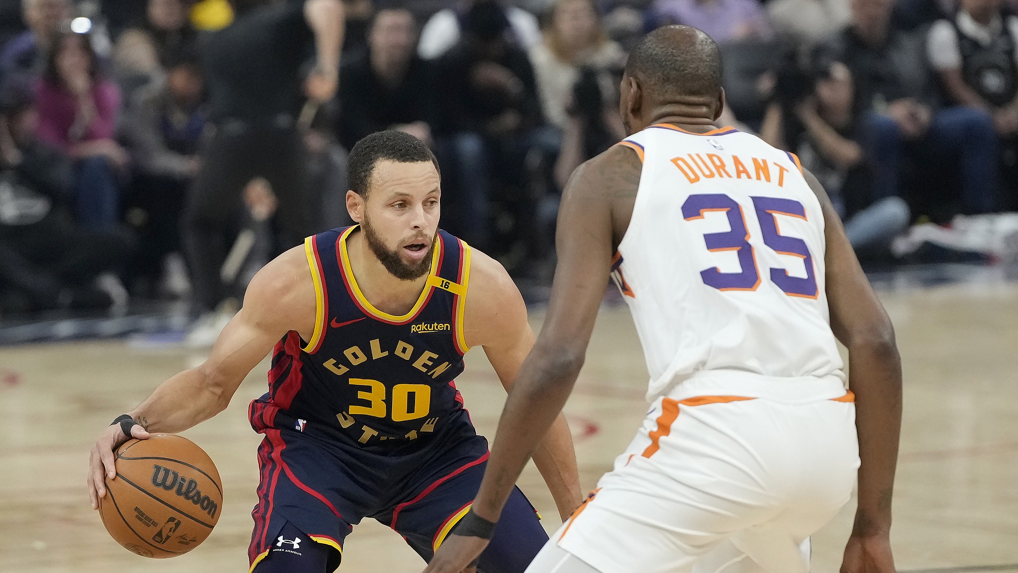 太阳被勇士击溃，NBA季前赛心情低迷